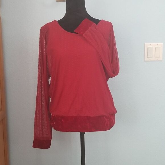 ❤ Melissa Paige red sheer polka dot & velvet top - Picture 1 of 8